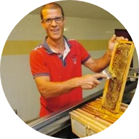 Pascal Fontaine - Producteurs de miel de Tan Rouge, Letchis et Baies Roses Bio